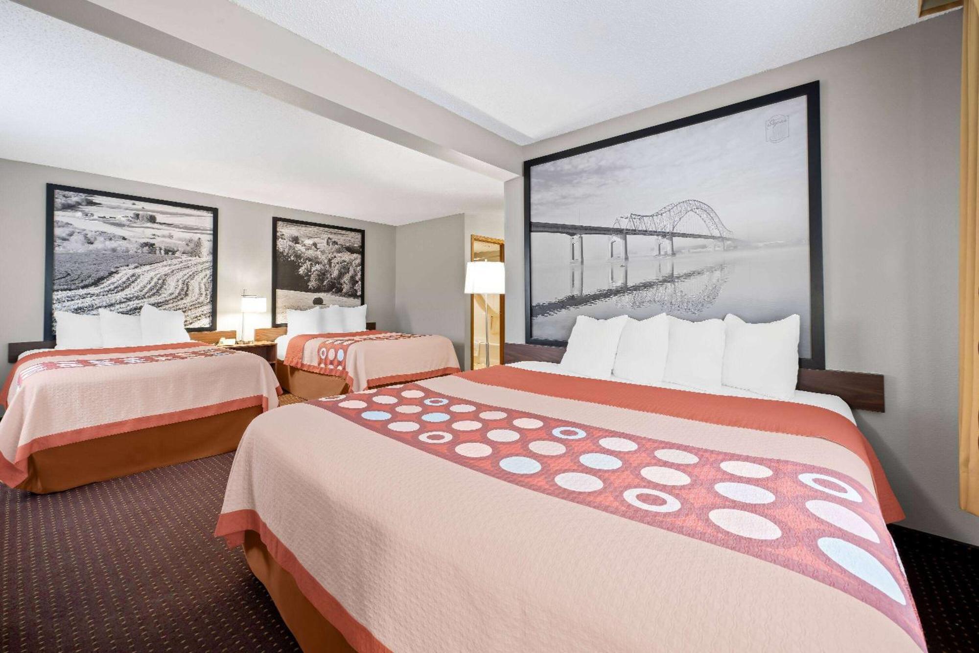 Super 8 By Wyndham Waverly Buitenkant foto