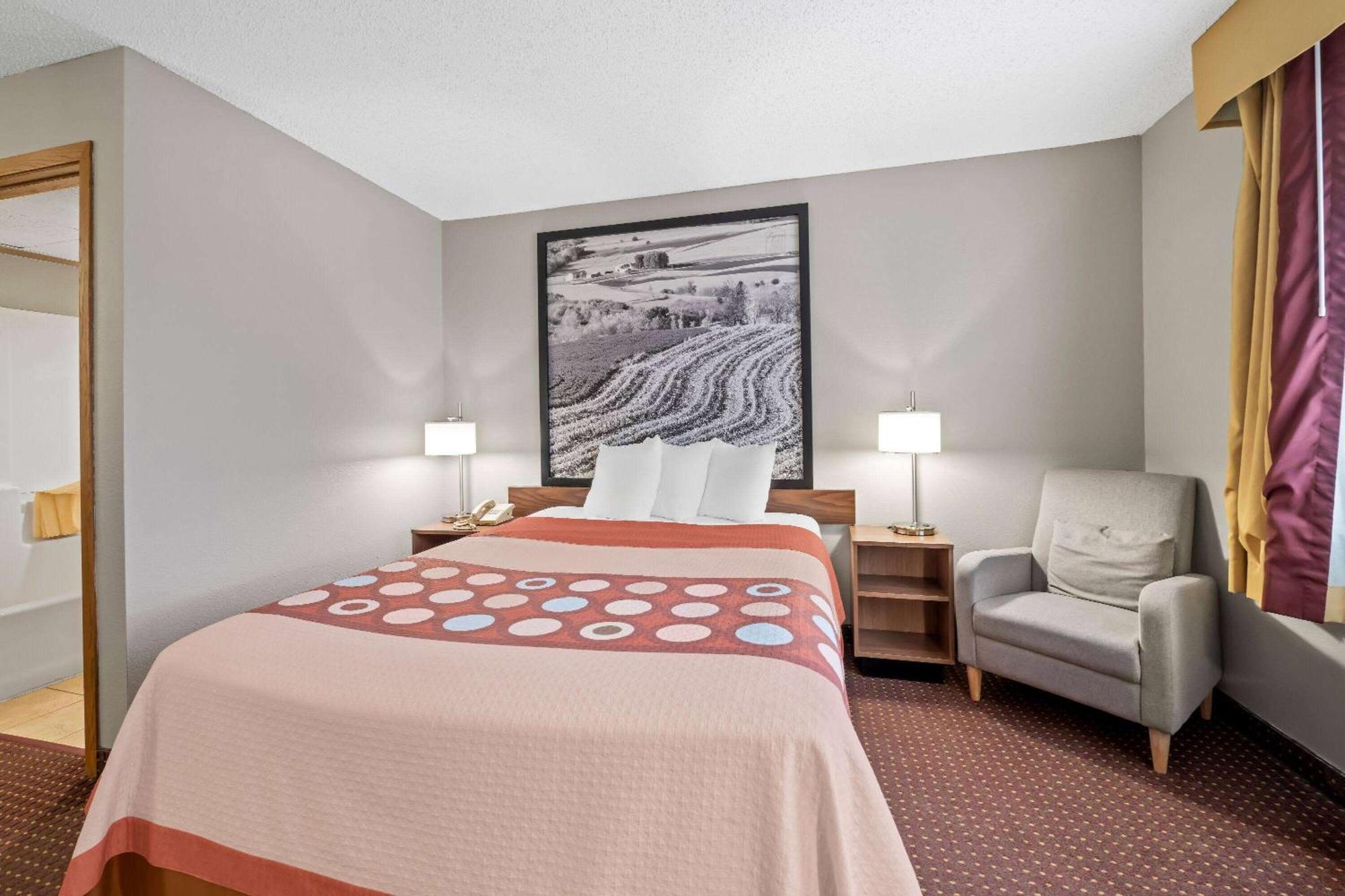 Super 8 By Wyndham Waverly Buitenkant foto
